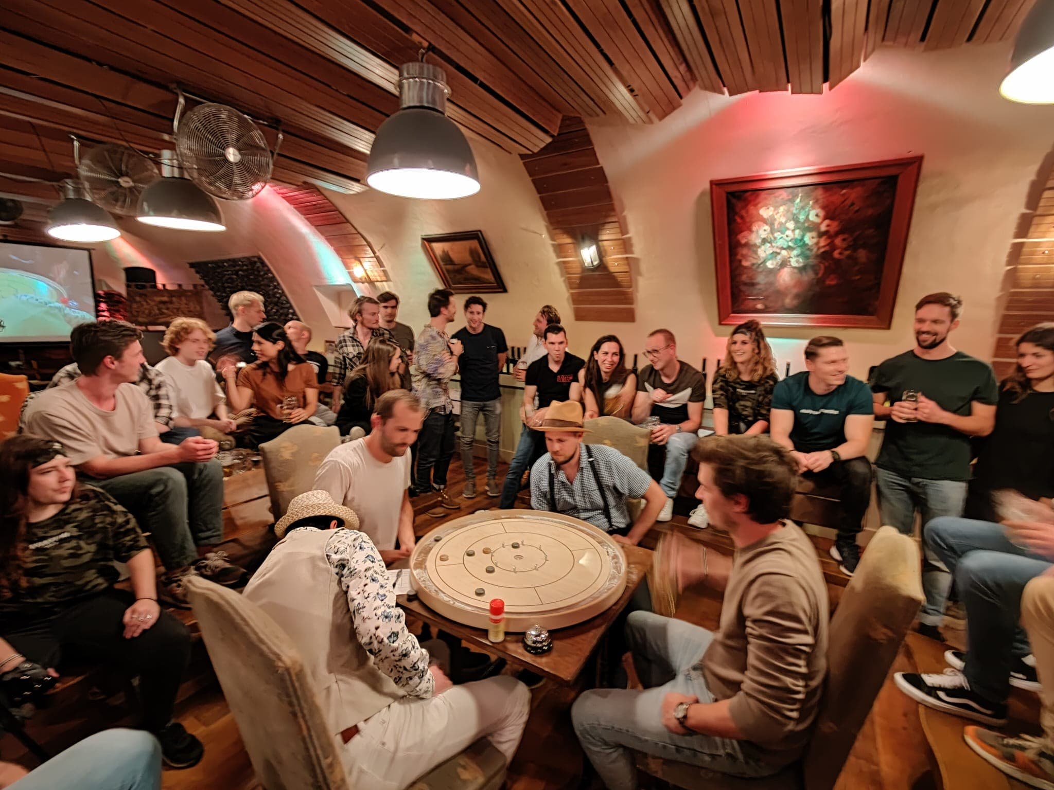 Volle zaal tijdens het NK Crokinole